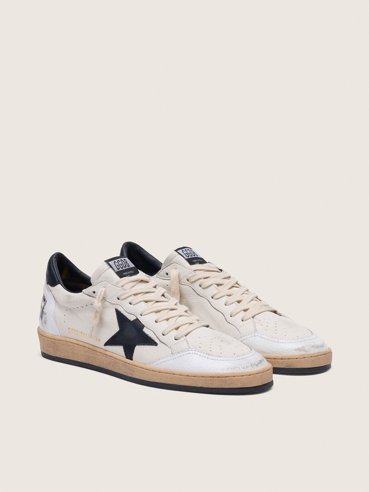 Golden Goose Ball Star White Black - OnSize