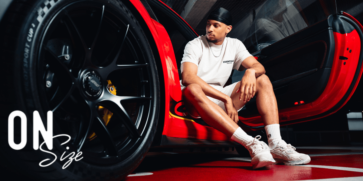 Essentials hoodie, tee or set? How to choose the right piece! - OnSize